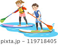 SUPをする男女 119718405