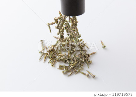 磁石とねじ 磁石とねじ 119719575