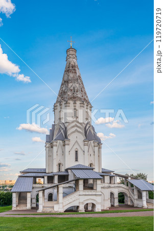 Church of the Ascension in Kolomenskoye, Moscow, Russia Church of the Ascension in Kolomenskoye, Moscow, Russia 119720719