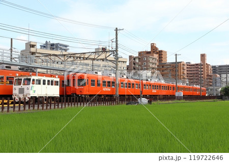 伊予鉄道古町車両工場に留置中の郊外線700系電車 119722646