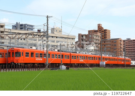 伊予鉄道古町車両工場に留置中の郊外線700系電車 伊予鉄道古町車両工場に留置中の郊外線700系電車 119722647