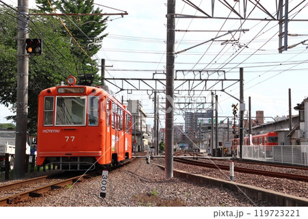 伊予鉄道環状線:松山市内線(モハ50形後期型) 伊予鉄道環状線:松山市内線(モハ50形後期型) 119723221