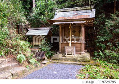 日向大神宮 境内社 朝日泉御井神社 日向大神宮 境内社 朝日泉御井神社 119724795