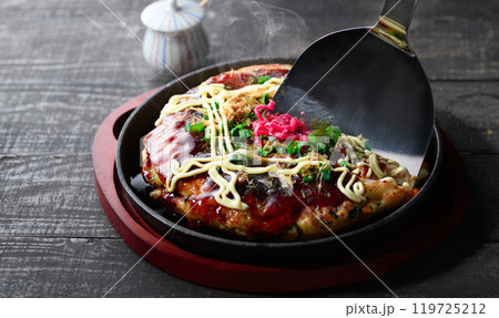 お好み焼き （ 豚玉 ） 119725212