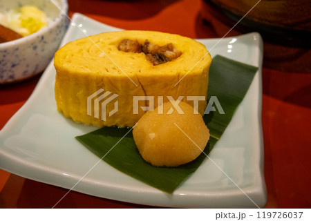 出汁巻き卵（うまき）と大根おろし 119726037