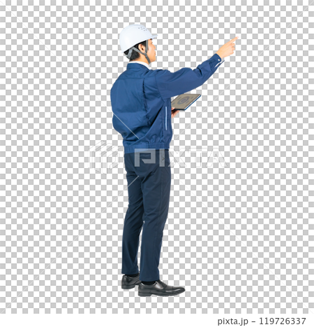 タブレットを持って点検する男性作業員 手作業で精密に切り抜いた背景透過全身写真PNG タブレットを持って点検する男性作業員 手作業で精密に切り抜いた背景透過全身写真PNG 119726337