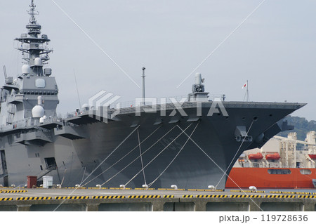 護衛艦　いずも　艦番号183 119728636