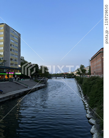 スウェーデン　マルメ　街並み　川沿い 119729650