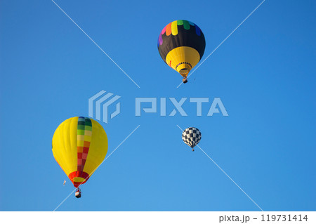 熱気球 119731414