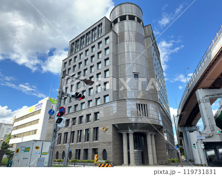 港湾運送最大手の上組本社ビル(神戸市中央区) 港湾運送最大手の上組本社ビル(神戸市中央区) 119731831