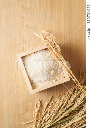 升に盛ったお米 升に盛ったお米 119731938