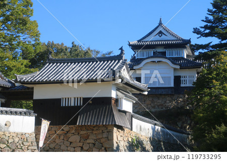 本丸天守・備中松山城（岡山県・高梁市） 119733295