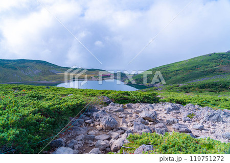 【山岳素材】初秋の白馬大池【長野県】 119751272