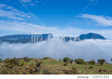 Awe-inspiring view of Cirque de Salazie, Reunion Island. 119751323