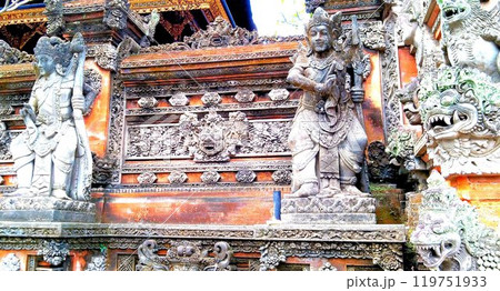 The amazing architecture of the island of Bali, the faces of unknown spirits The amazing architecture of the island of Bali, the faces of unknown spirits 119751933