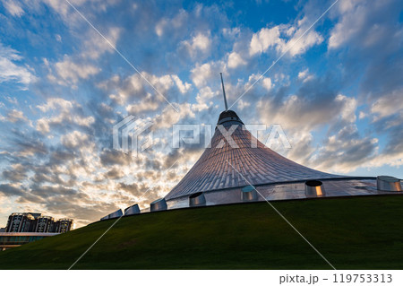 カザフスタンのアスタナにあるカーン・シャティール 119753313