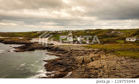 Beautiful Ireland - Enjoy the breathtaking view of a stunning coastal landscape with rocky cliffs 119755044