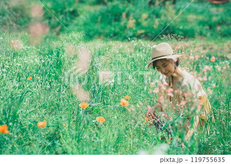 花摘み 119755635