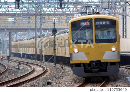 ［SS］西武新宿線301系電車+新101系電車（快速急行） 119755640