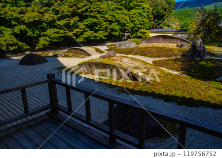 【京都風景】実相院　枯山水のこころのお庭 119756752