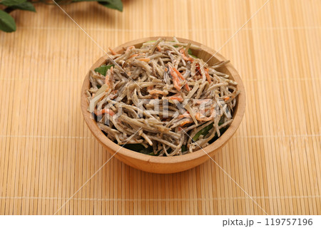 ごぼうサラダ 119757196