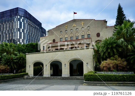 中山堂・旧台北公会堂(台湾・台北市中正区) 中山堂・旧台北公会堂(台湾・台北市中正区) 119761126