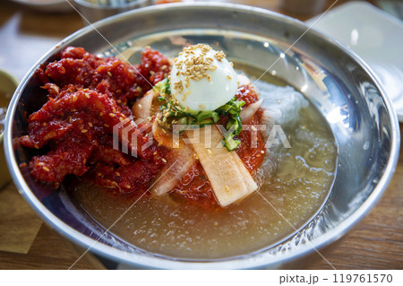 This is Hwangtae Naengmyeon, a delicious Korean cold noodle. 119761570