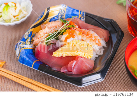 海鮮料理　海鮮丼 119765134