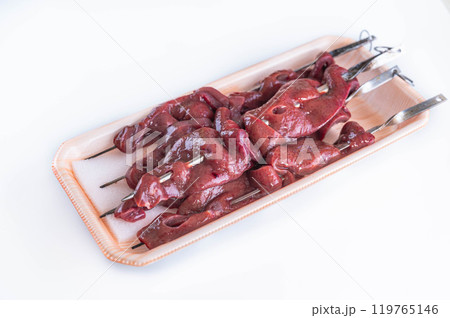 金串にさした豚のレバー 119765146