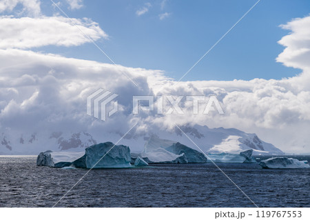 Icebergs near Graham passage 119767553