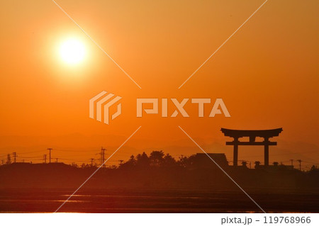 弥彦大鳥居（新潟県） 119768966