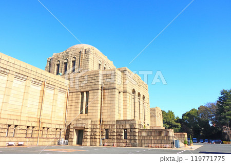 東京都新宿区、聖徳記念絵画館の風景 119771775