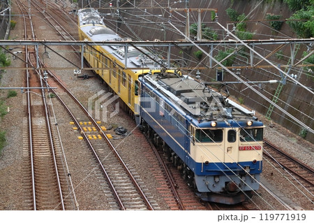 西武線を離れ近江鉄道へ向かう西武2000系電車（新秋津駅→新座貨物ターミナル） 119771919