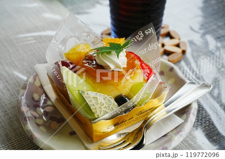 プリン パフェ 119772096