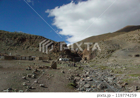 西チベット　タルチェン 119774259