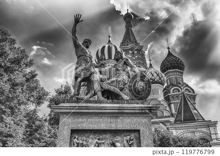 Saint Basil's Cathedral on Red Square in Moscow, Russia 119776799