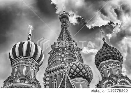 Saint Basil's Cathedral on Red Square in Moscow, Russia Saint Basil's Cathedral on Red Square in Moscow, Russia 119776800
