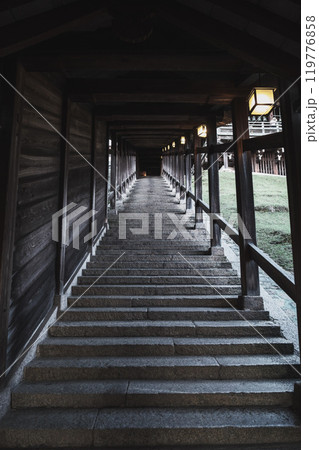 [二月堂]長く続く階段 119776858