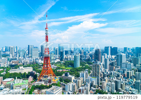 【東京都】麻布台ヒルズの目の前に見える東京タワー 【東京都】麻布台ヒルズの目の前に見える東京タワー 119779519