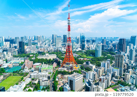 【東京都】麻布台ヒルズの目の前に見える東京タワー 119779520