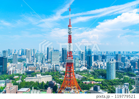 【東京都】麻布台ヒルズの目の前に見える東京タワー 119779521