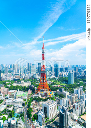 【東京都】麻布台ヒルズの目の前に見える東京タワー 【東京都】麻布台ヒルズの目の前に見える東京タワー 119779522