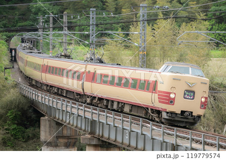 伯備線にて381系国鉄色やくも 119779574