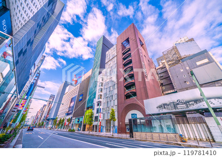 日本の東京都市景観 再開発、銀座各所で続々…三愛や銀座コアビル解体工事などを望む=10月27日 日本の東京都市景観 再開発、銀座各所で続々…三愛や銀座コアビル解体工事などを望む=10月27日 119781410