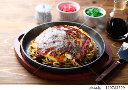 広島風お好み焼き 119783809
