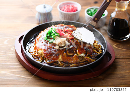 広島風お好み焼き 広島風お好み焼き 119783825