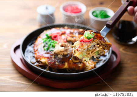 広島風お好み焼き 119783835