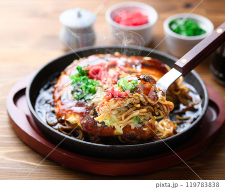 広島風お好み焼き 119783838