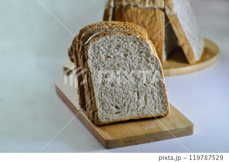 bread , whole wheat bread or sourdough bread or loaf of bread bread , whole wheat bread or sourdough bread or loaf of bread 119787529