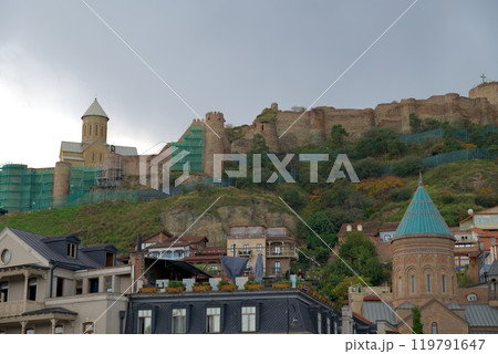 Ancient Narikala fortress overlooking Old town of Tbilisi, capital of Georgia 119791647
